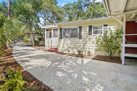 A home in LAKE MARY