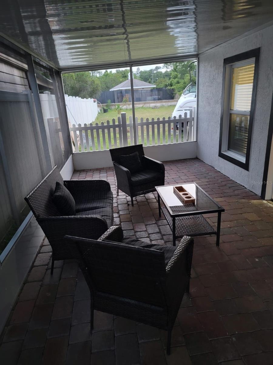 WILSHIRE OAKS - Residential Lease