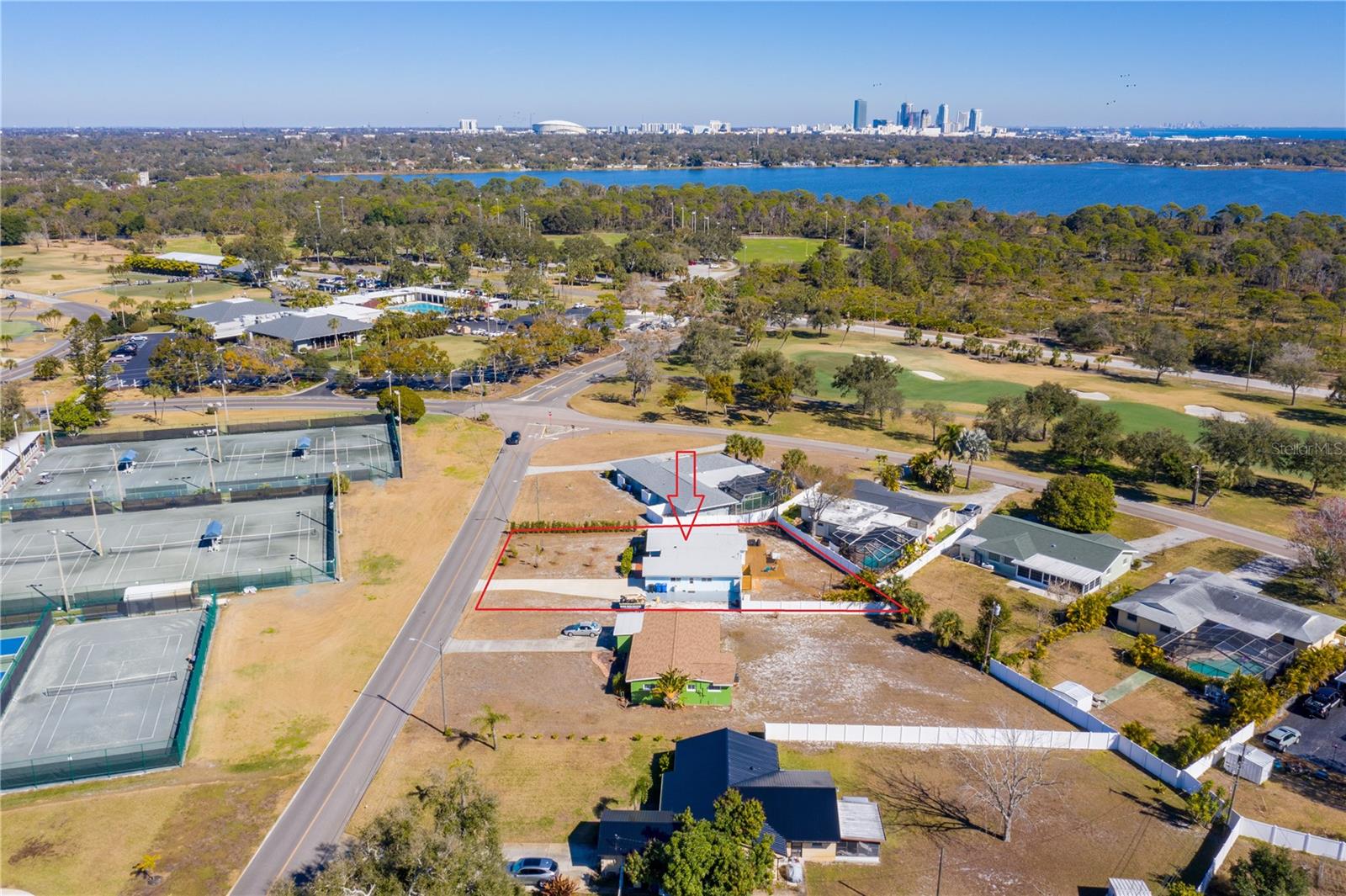 LAKEWOOD ESTATES SUB OF TR 14 - Residential