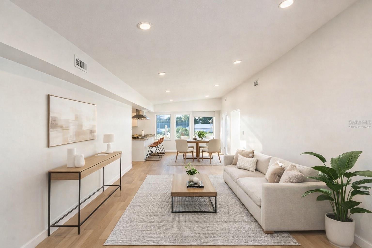 LAKEWOOD ESTATES SUB OF TR 14 - Residential