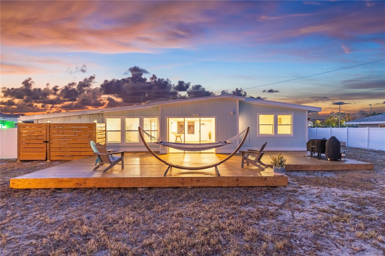 LAKEWOOD ESTATES SUB OF TR 14 - Residential