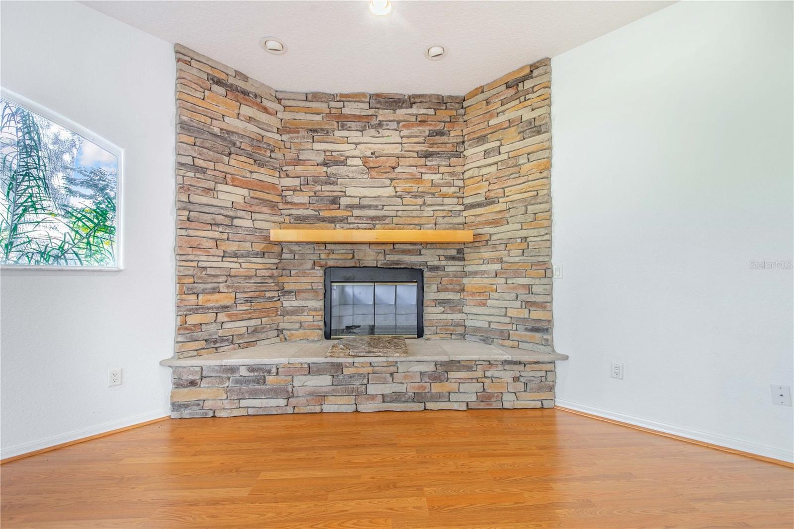 SPRING PINES SUB - Residential