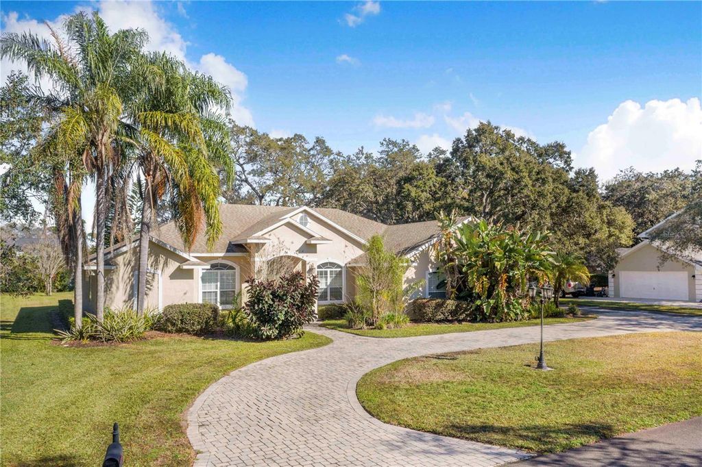 Photo of 5 Pine Forest Lane, Haines City, FL 33844 (MLS # P4937659)