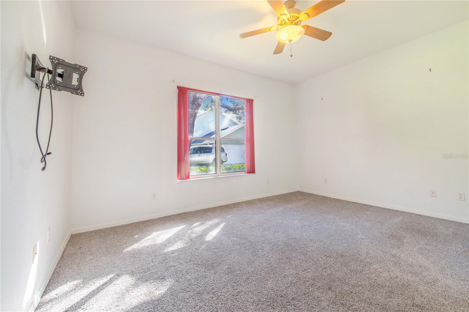 SPRING PINES SUB - Residential