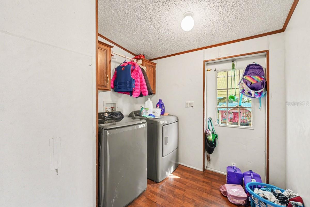 COUNTRY VIEW ESTATES - Residential