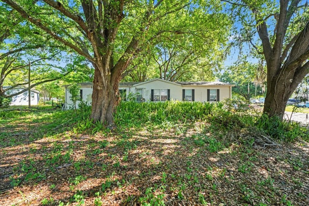 Photo of 6633 Glen Meadow Loop, Lakeland, FL 33810 (MLS # A4688692)