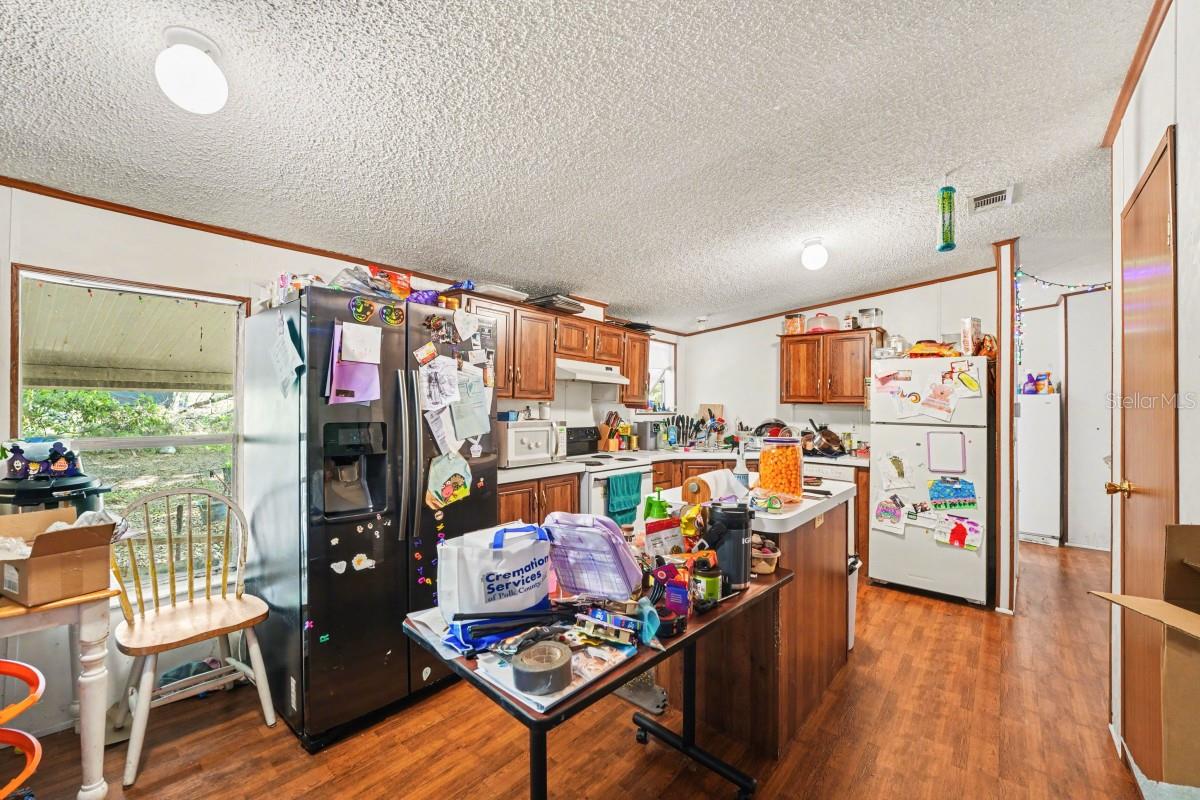 COUNTRY VIEW ESTATES - Residential