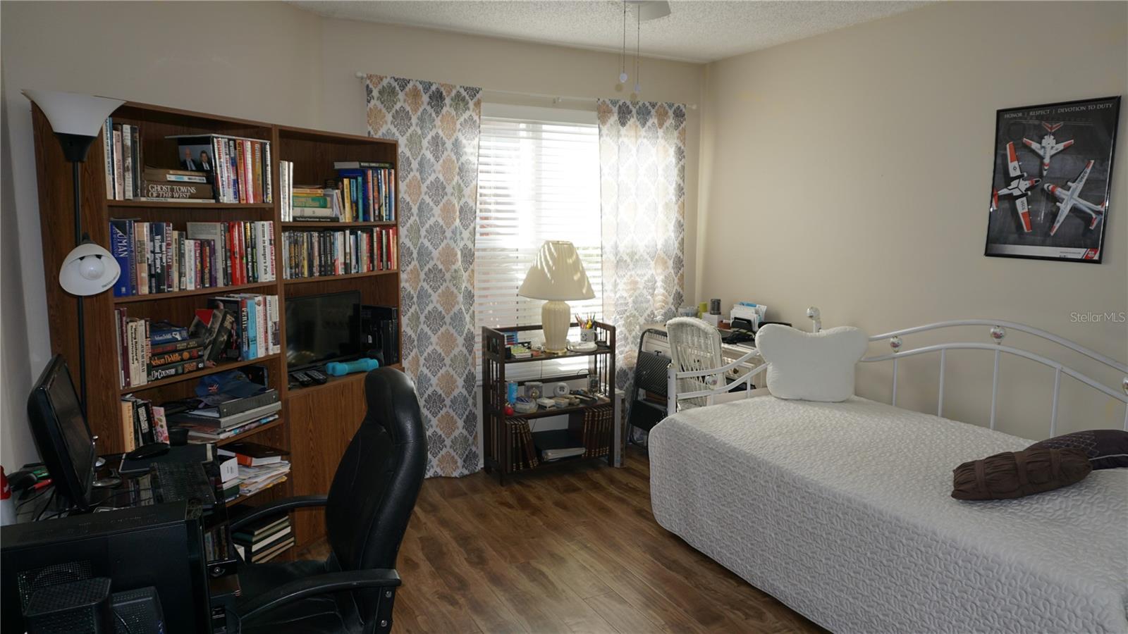 CHATEAU VILLAGE CONDO 03 - Residential