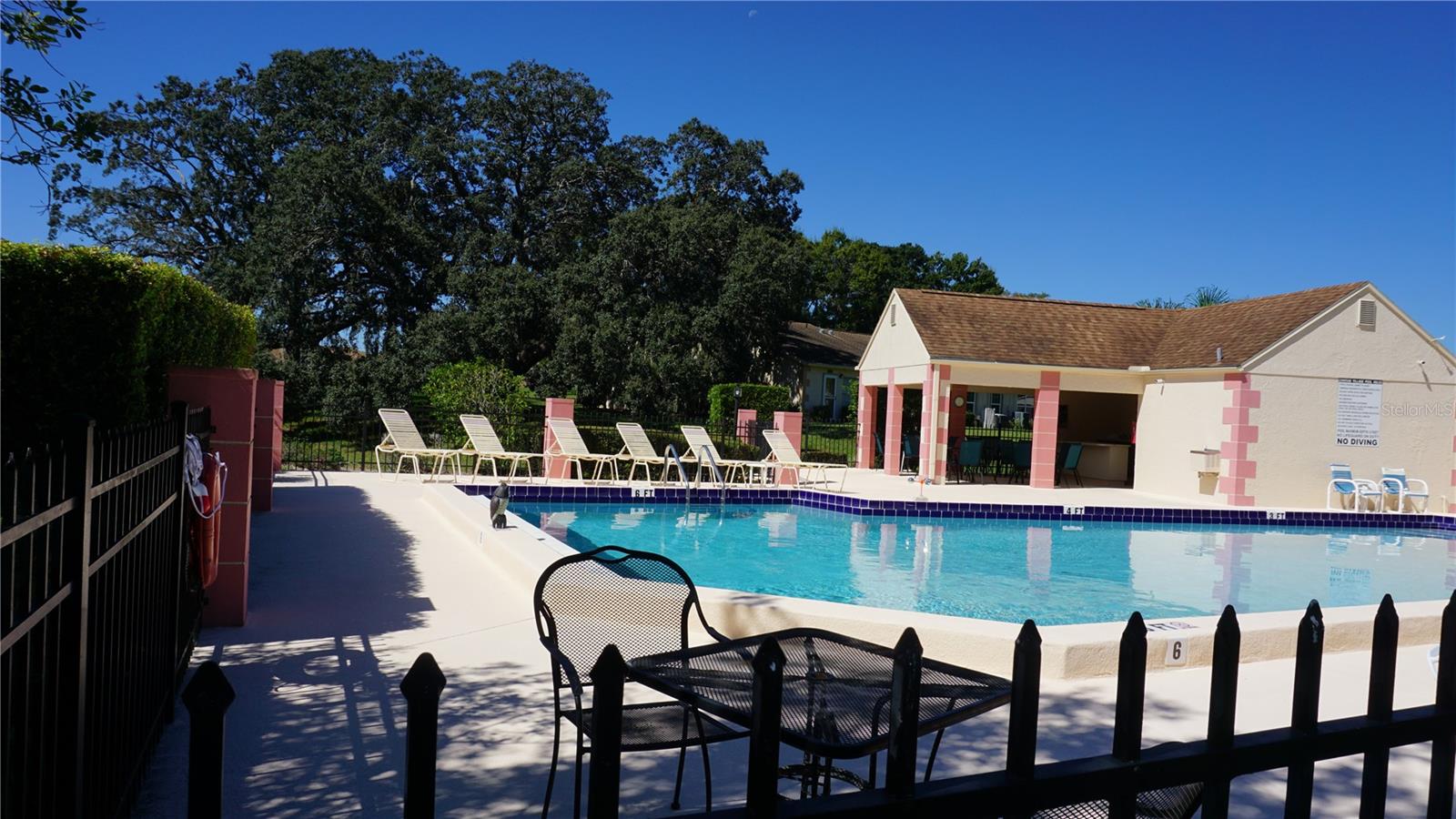 CHATEAU VILLAGE CONDO 03 - Residential