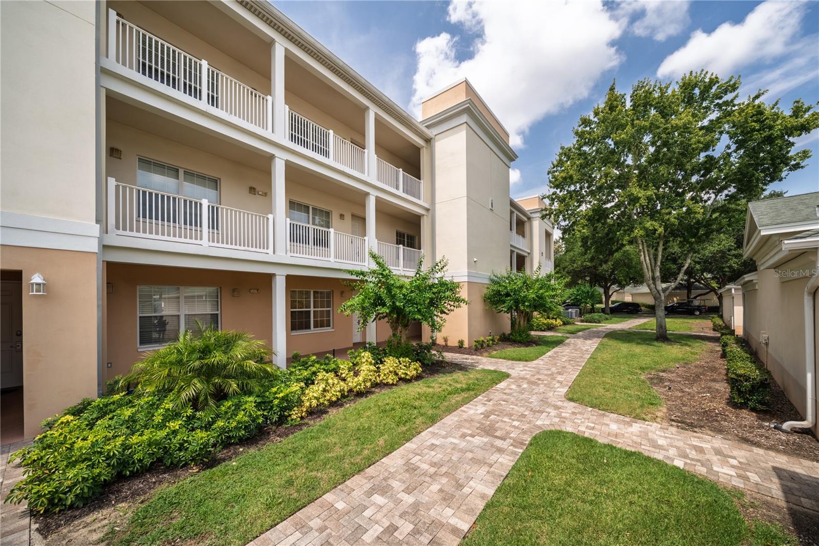 7503 MOURNING DOVE CIR 202