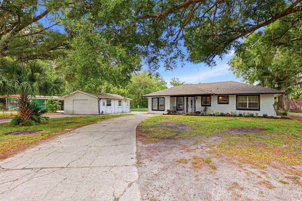 Photo of 30151 Lynne Drive, Wesley Chapel, FL 33543 (MLS # TB8497398)
