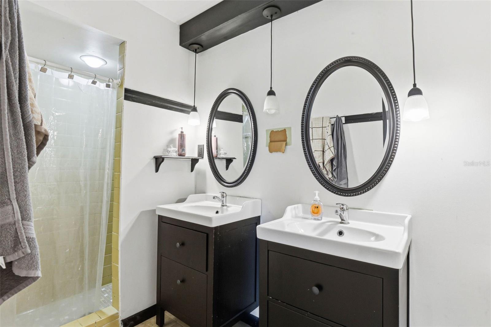 WILLIAMS ACRES - Residential