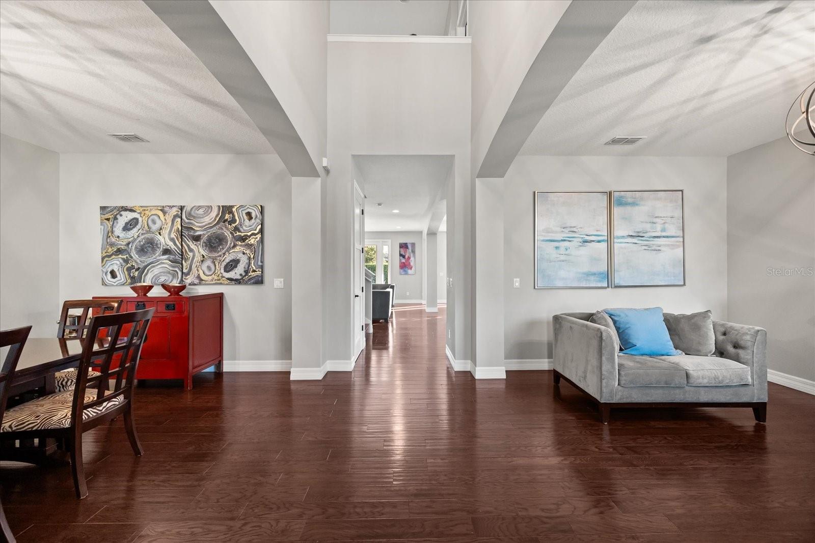 LAKESIDE ESTATES - Residential