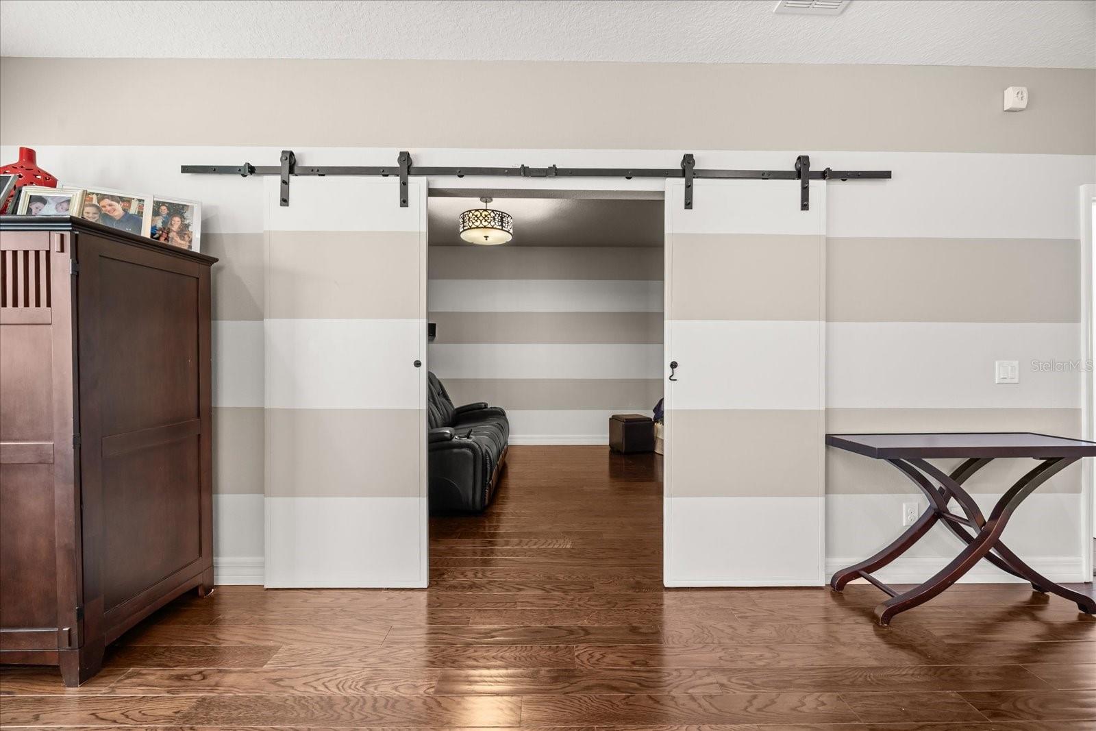 LAKESIDE ESTATES - Residential