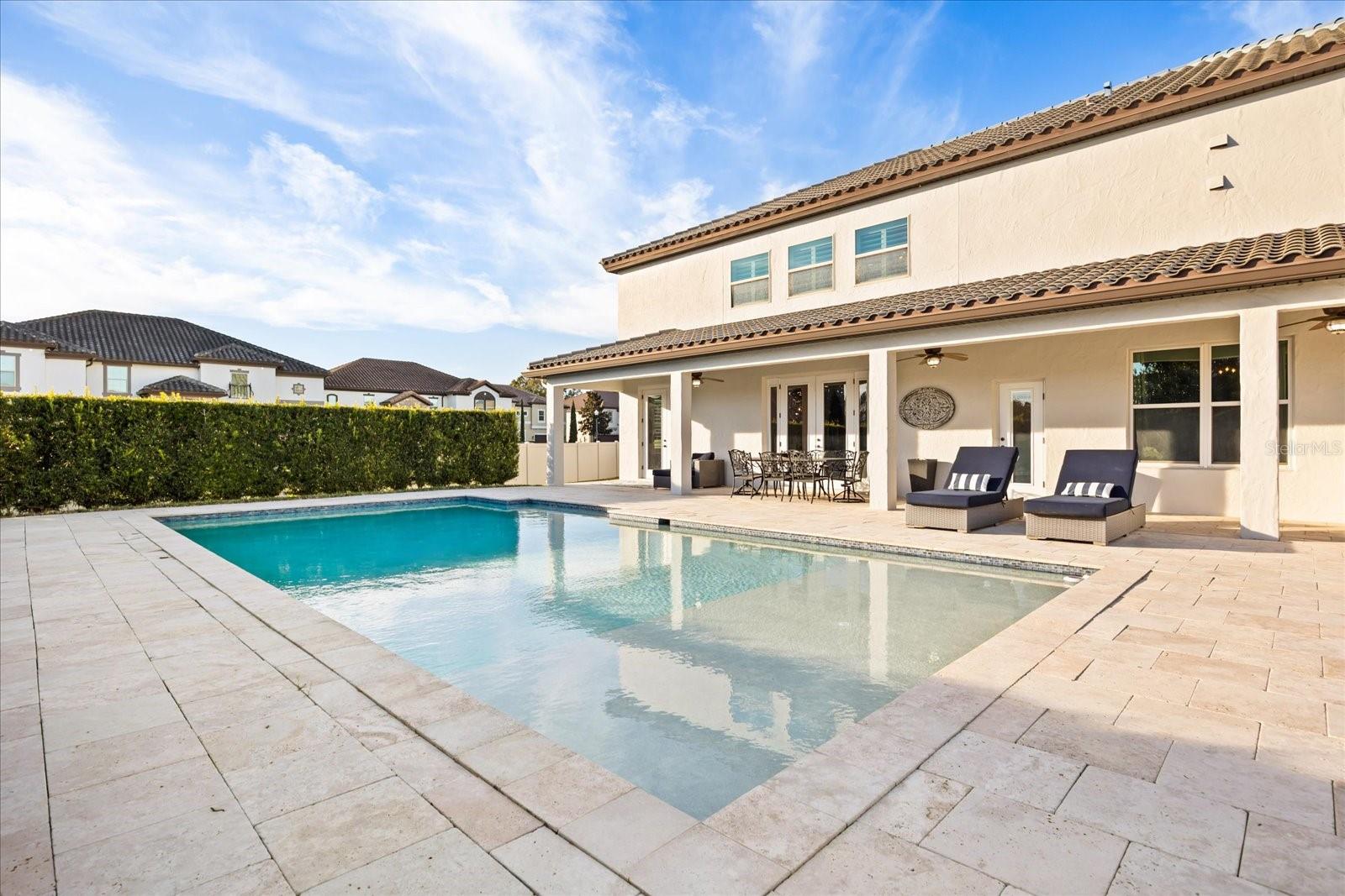 LAKESIDE ESTATES - Residential