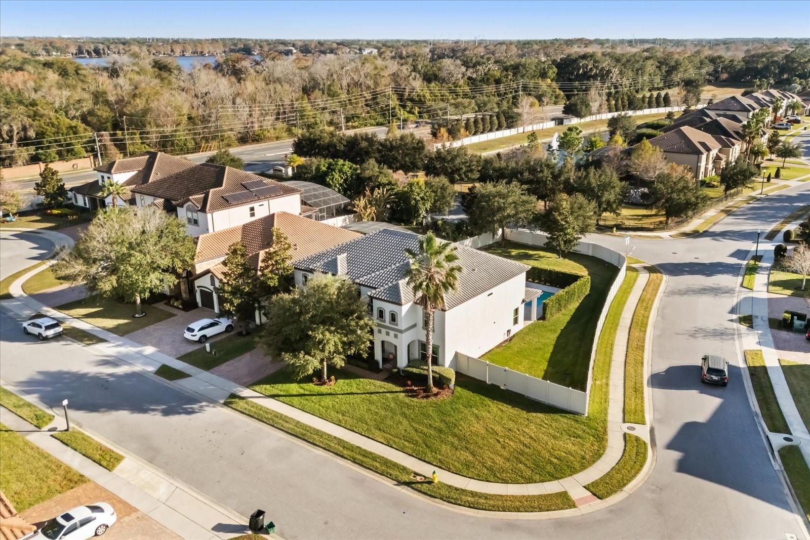 LAKESIDE ESTATES - Residential