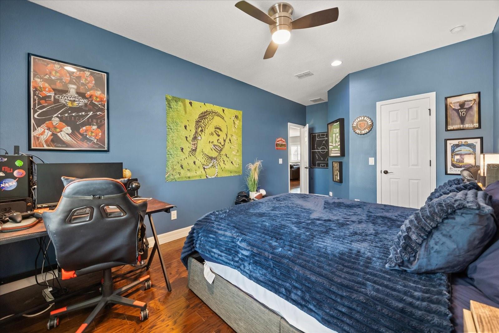 LAKESIDE ESTATES - Residential