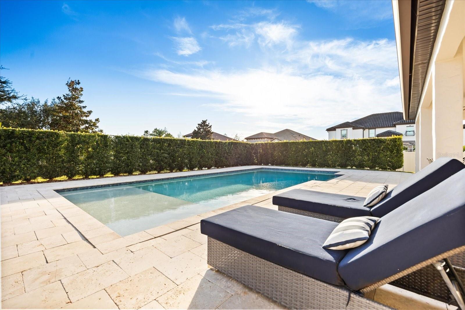 LAKESIDE ESTATES - Residential