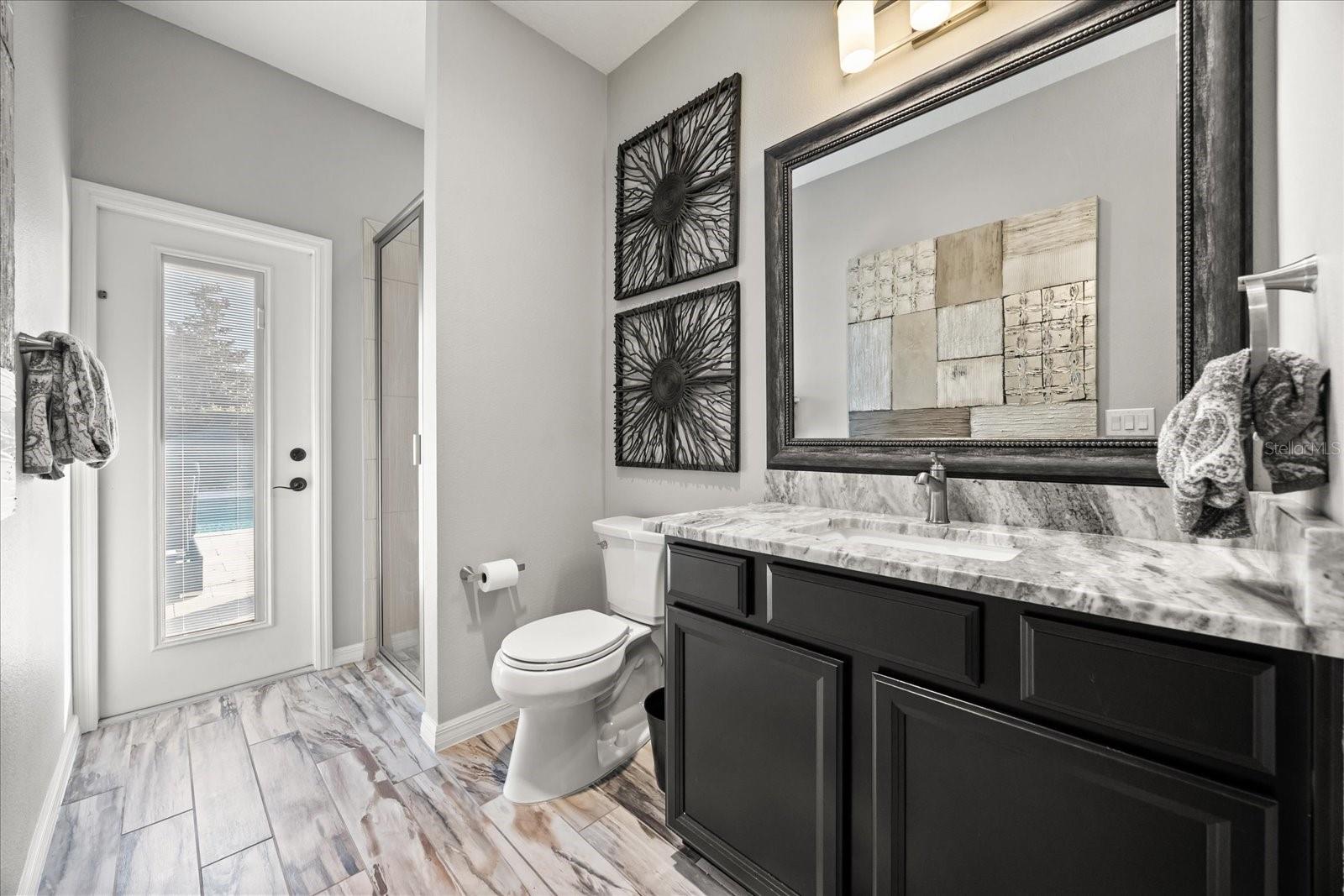 LAKESIDE ESTATES - Residential