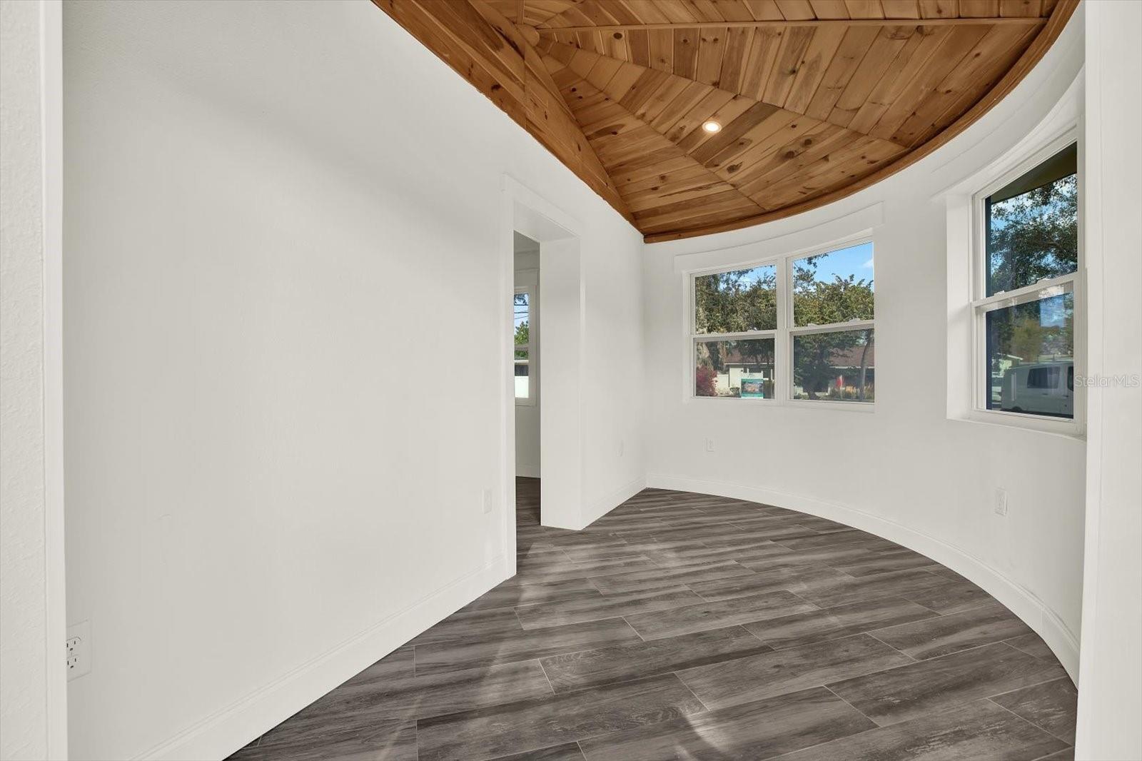 SHOREACRES CENTER - Residential