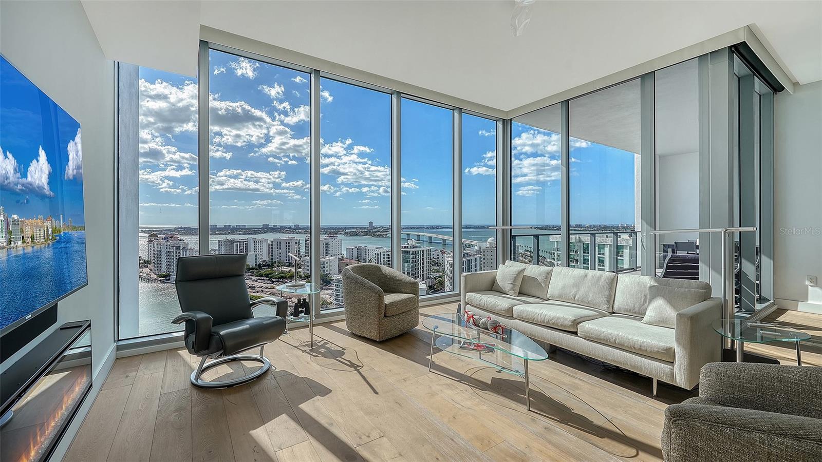 VUE SARASOTA BAY - Residential