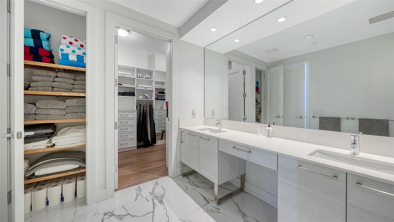 VUE SARASOTA BAY - Residential