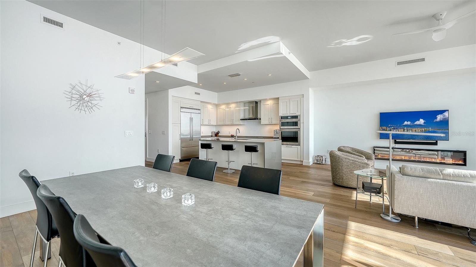 VUE SARASOTA BAY - Residential