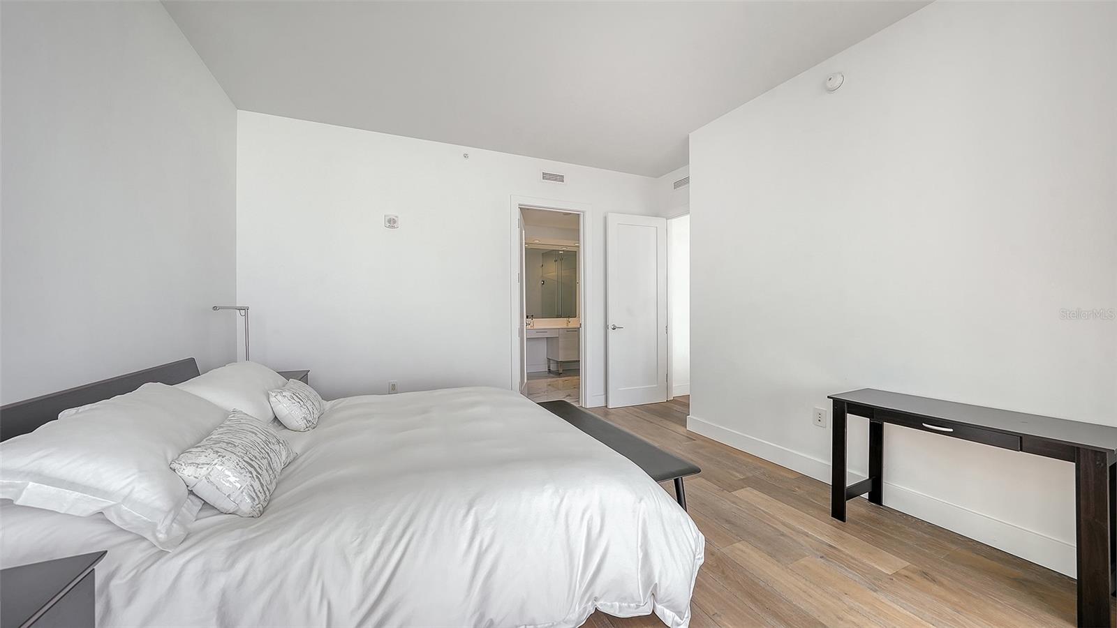 VUE SARASOTA BAY - Residential