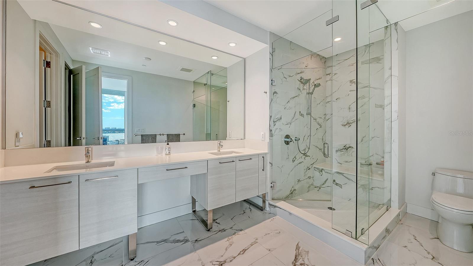 VUE SARASOTA BAY - Residential