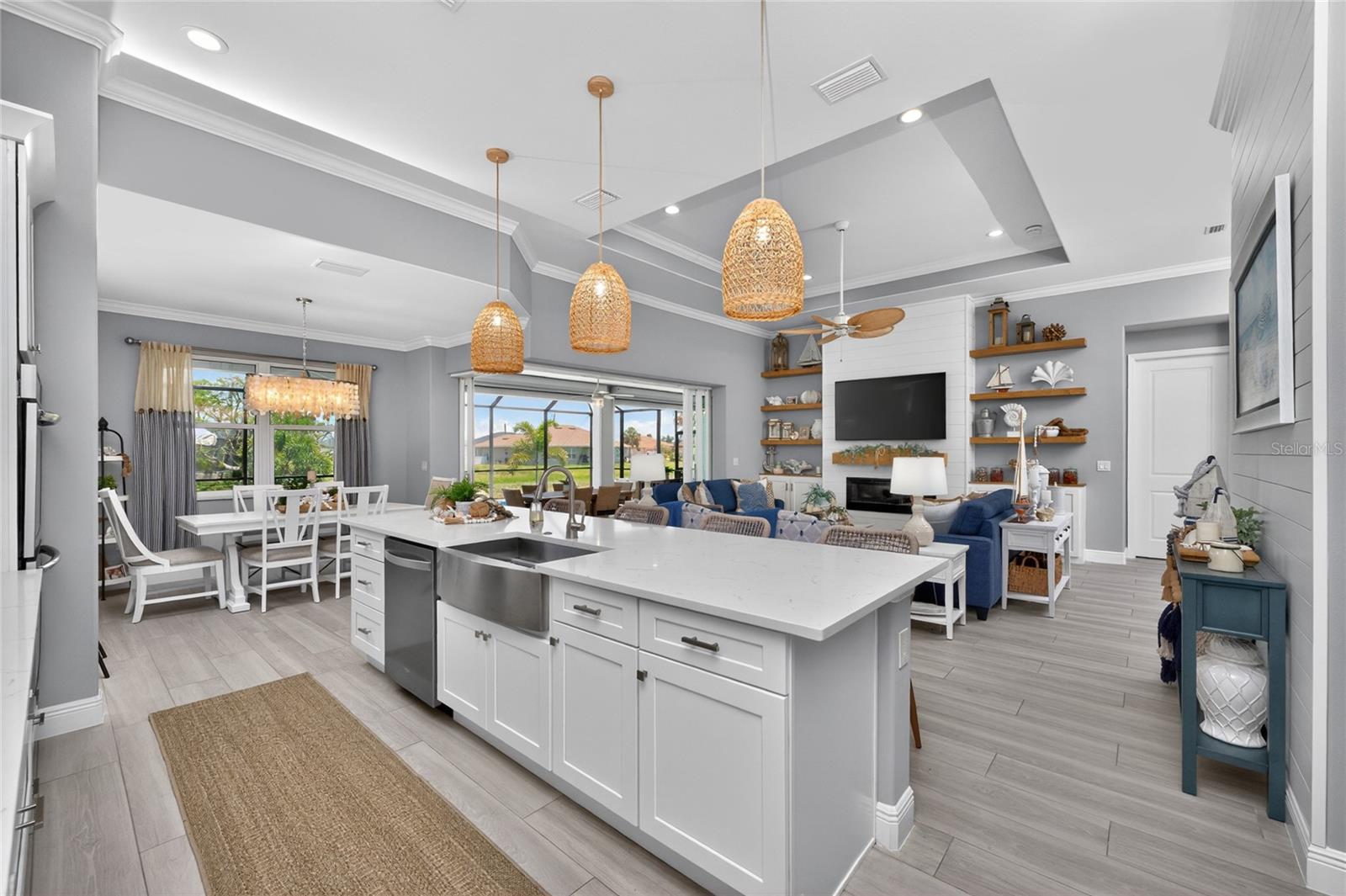 ROTONDA PINE VALLEY - Residential