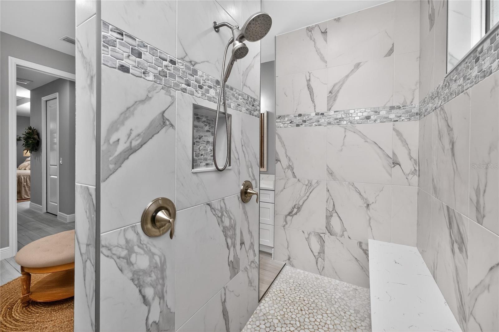 ROTONDA PINE VALLEY - Residential