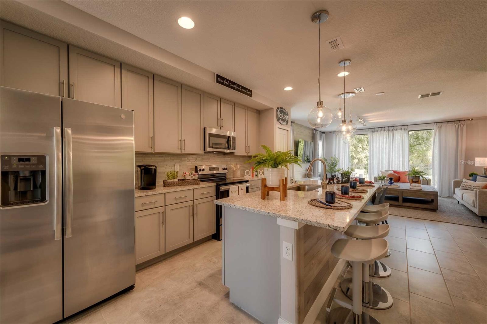 TERRA ESMERALDA TWNHMS - Residential Lease