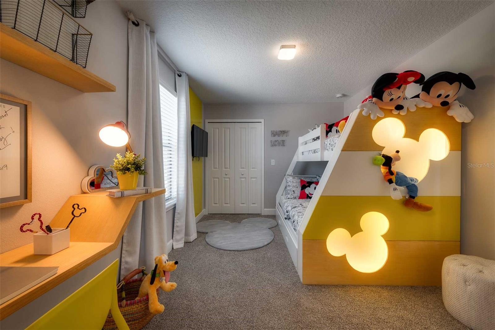 TERRA ESMERALDA TWNHMS - Residential Lease