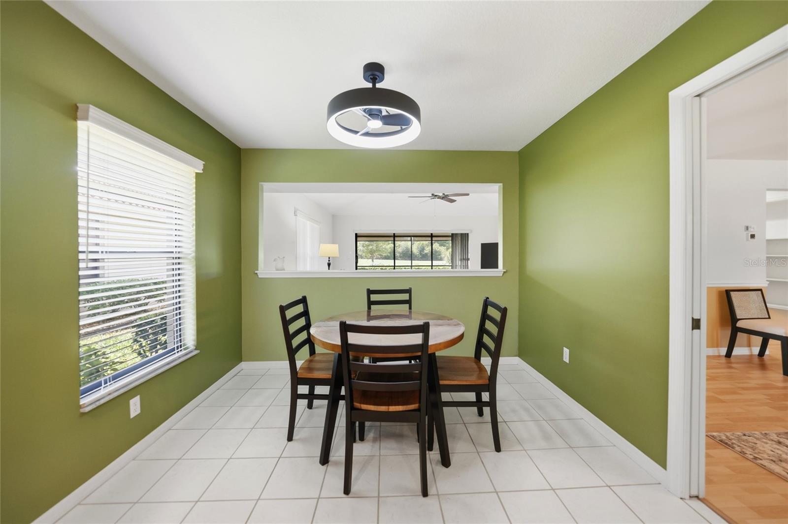 KINGSWAY GOLF VILLAS FIRST ADD - Residential