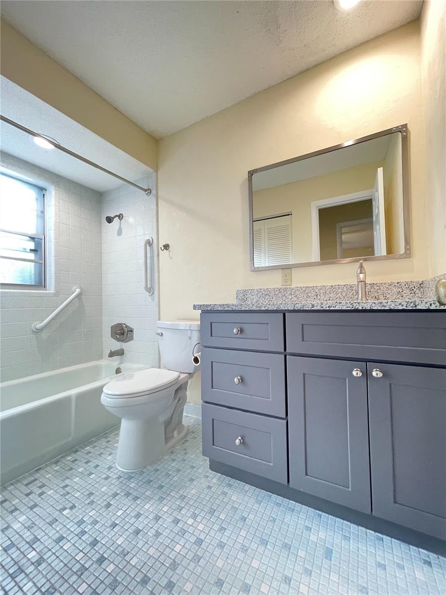 GAINESVILLE TOWN OF PINE PARK - Residential Lease