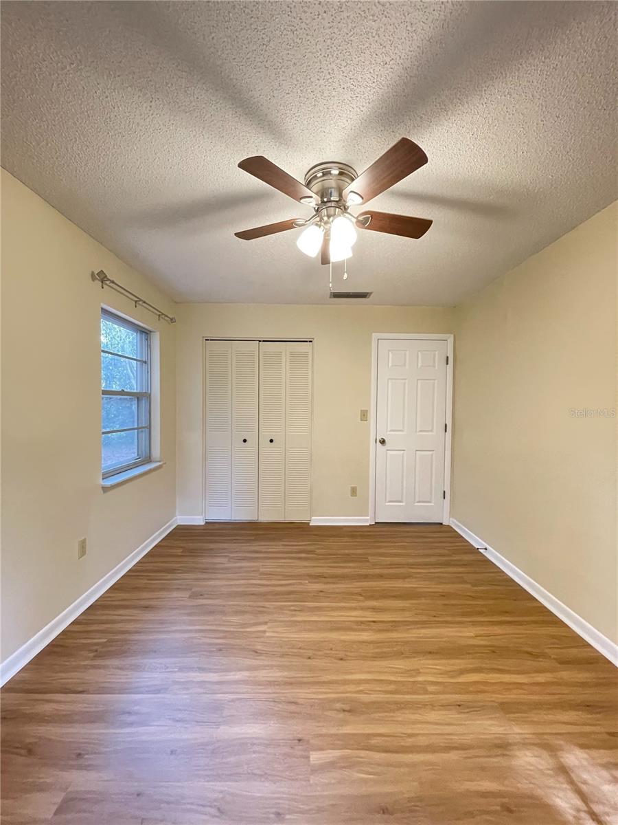 GAINESVILLE TOWN OF PINE PARK - Residential Lease