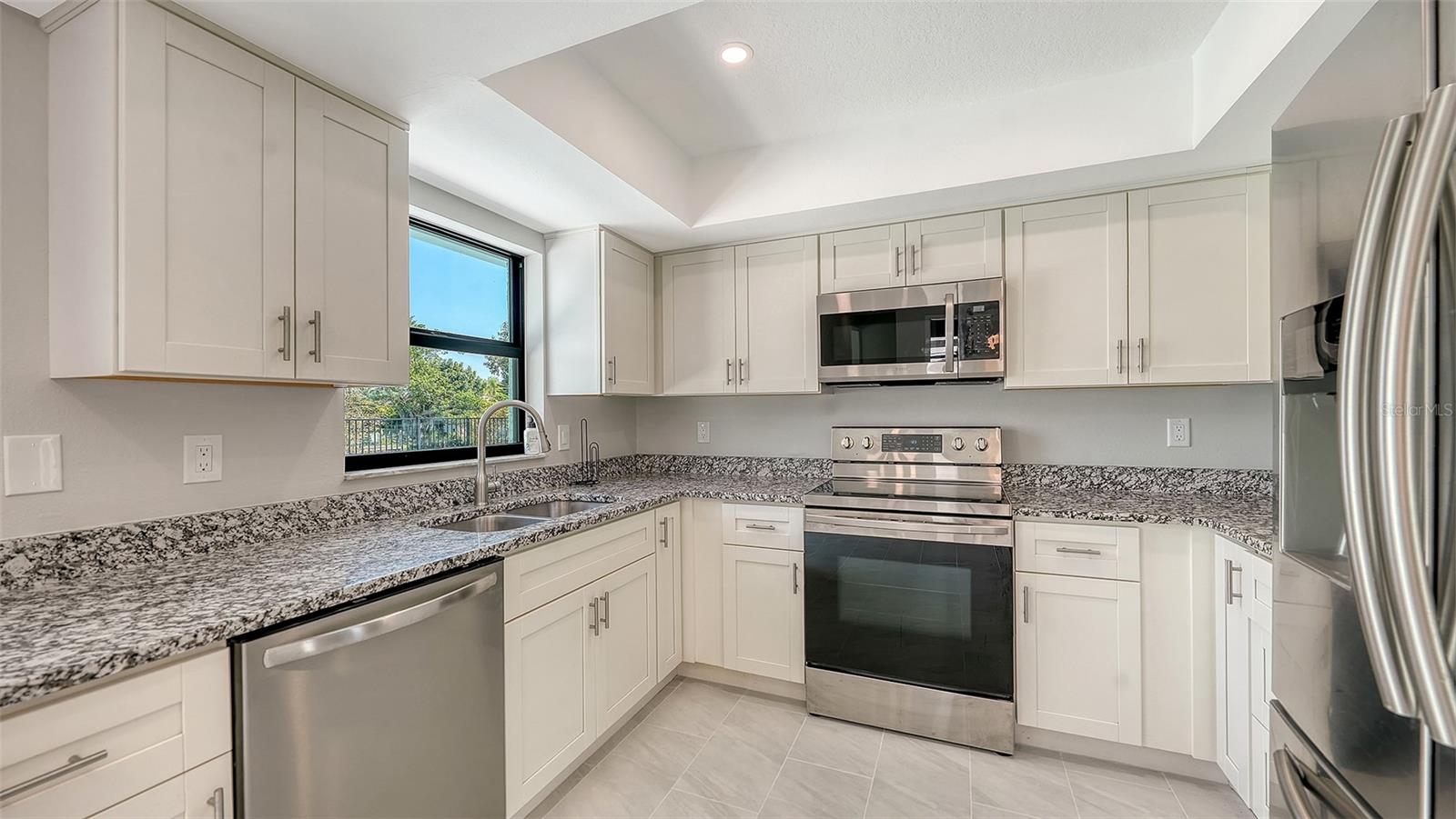 BONNIE LYNN ESTATES - Residential