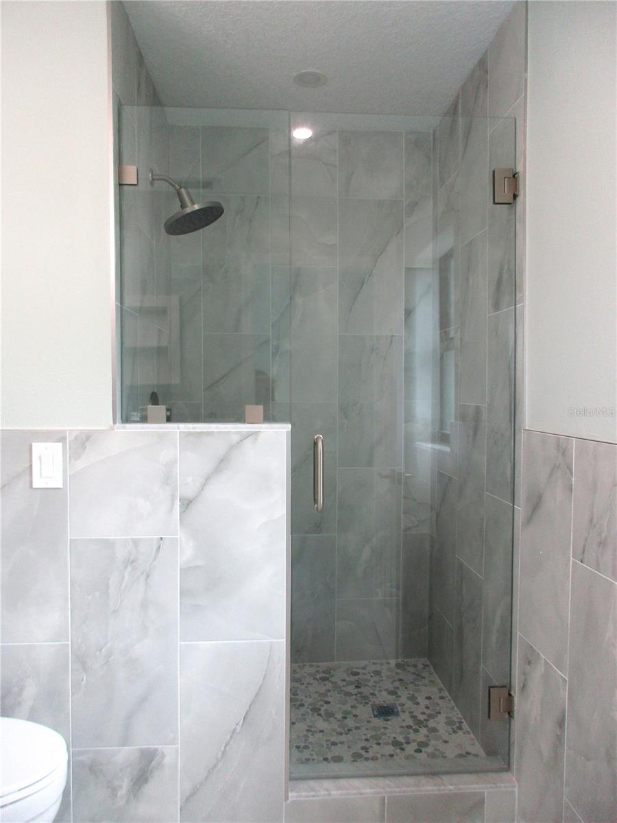 BONNIE LYNN ESTATES - Residential