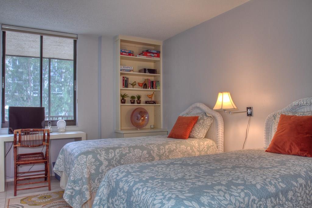 SEAPLACE VI - Residential Lease