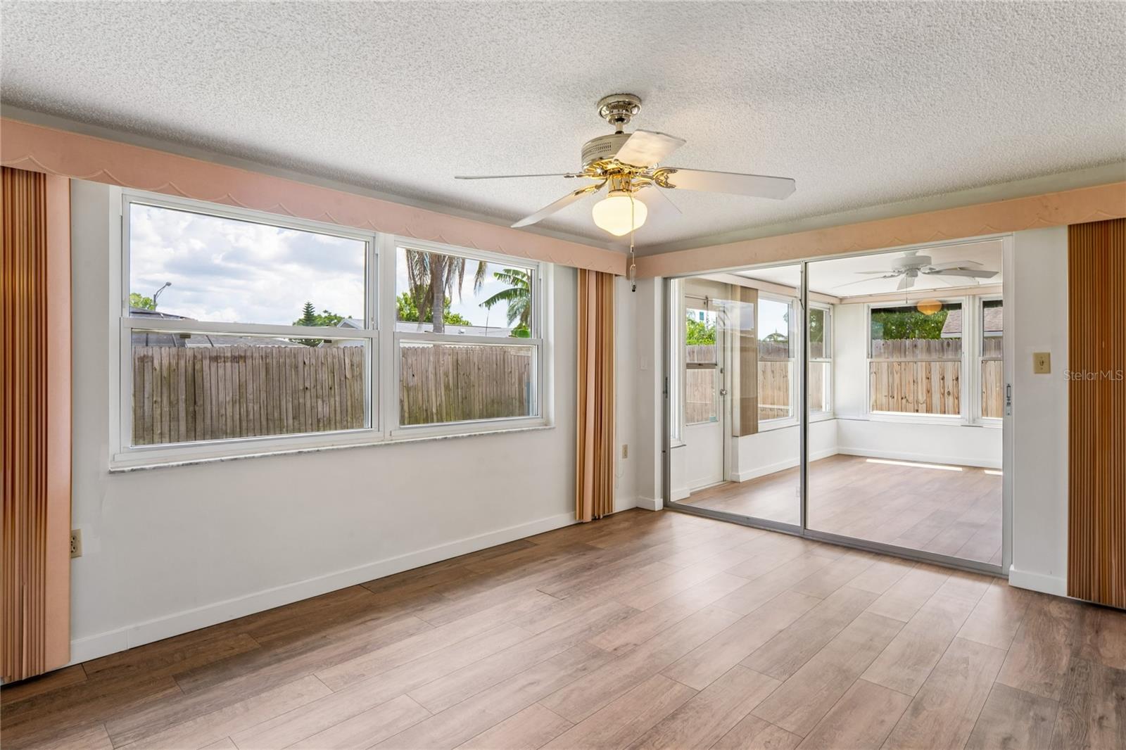 EMBASSY HILLS - Residential