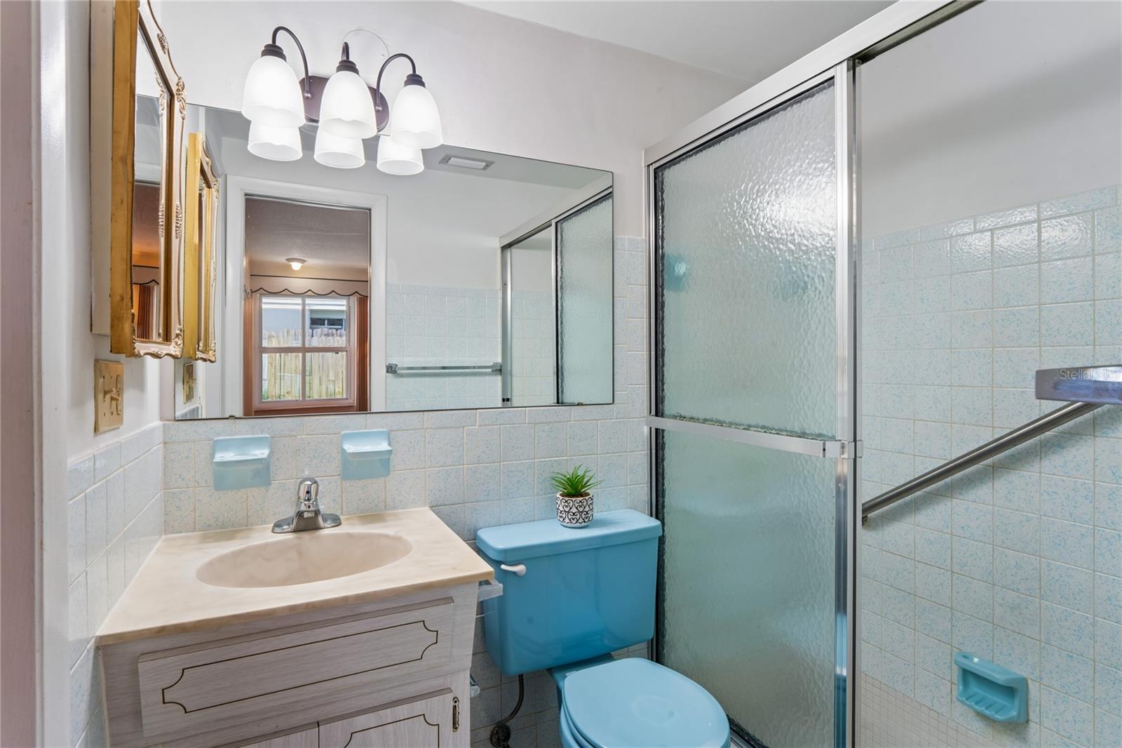 EMBASSY HILLS - Residential