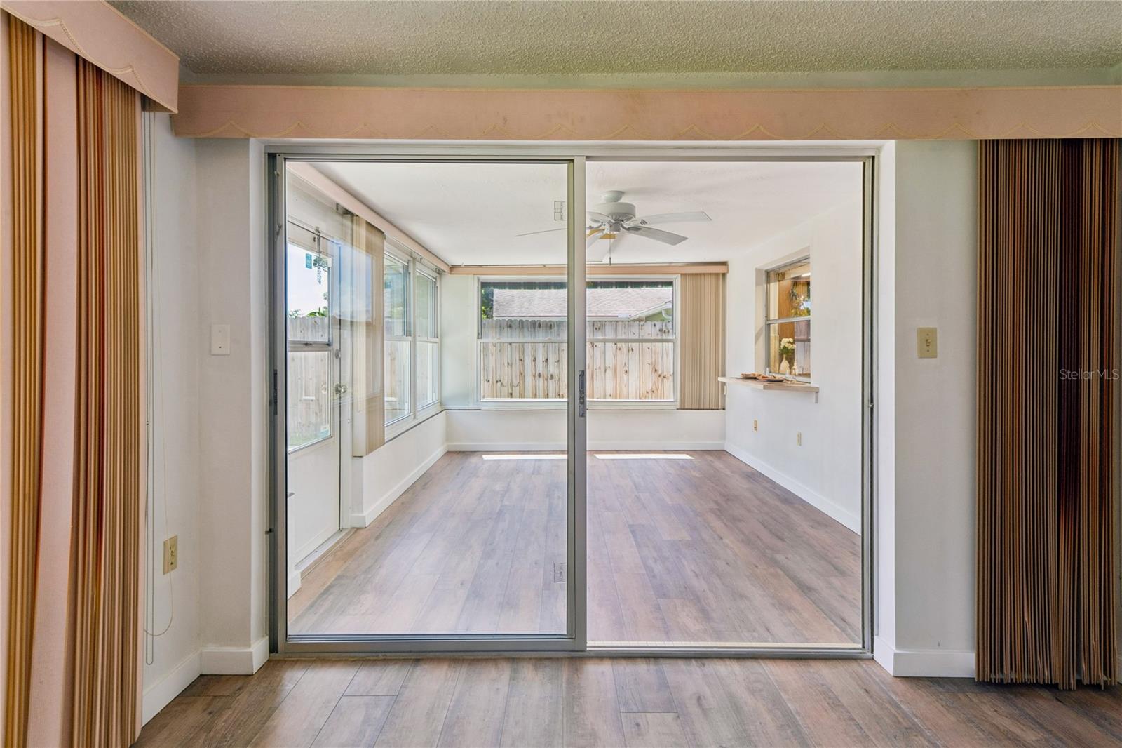 EMBASSY HILLS - Residential
