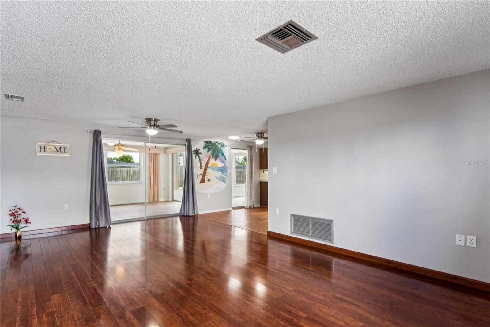 EMBASSY HILLS - Residential