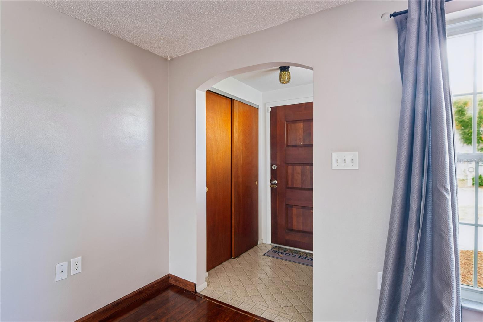 EMBASSY HILLS - Residential