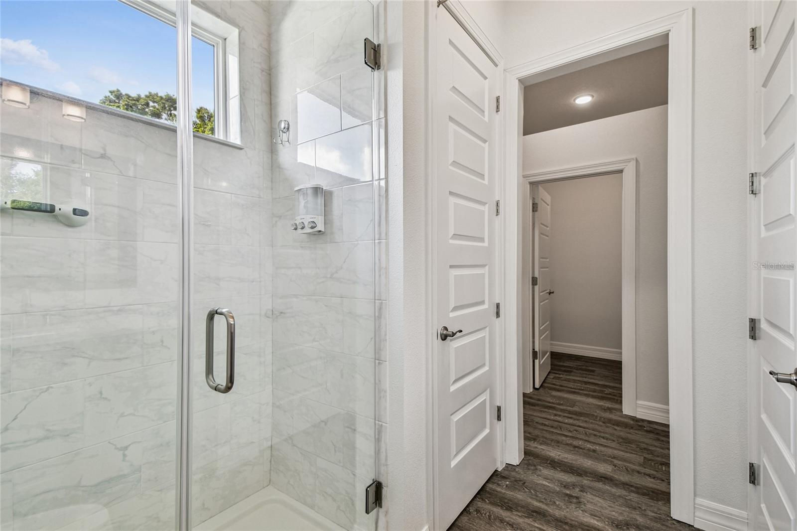 LAKE BREEZE SUB - Residential