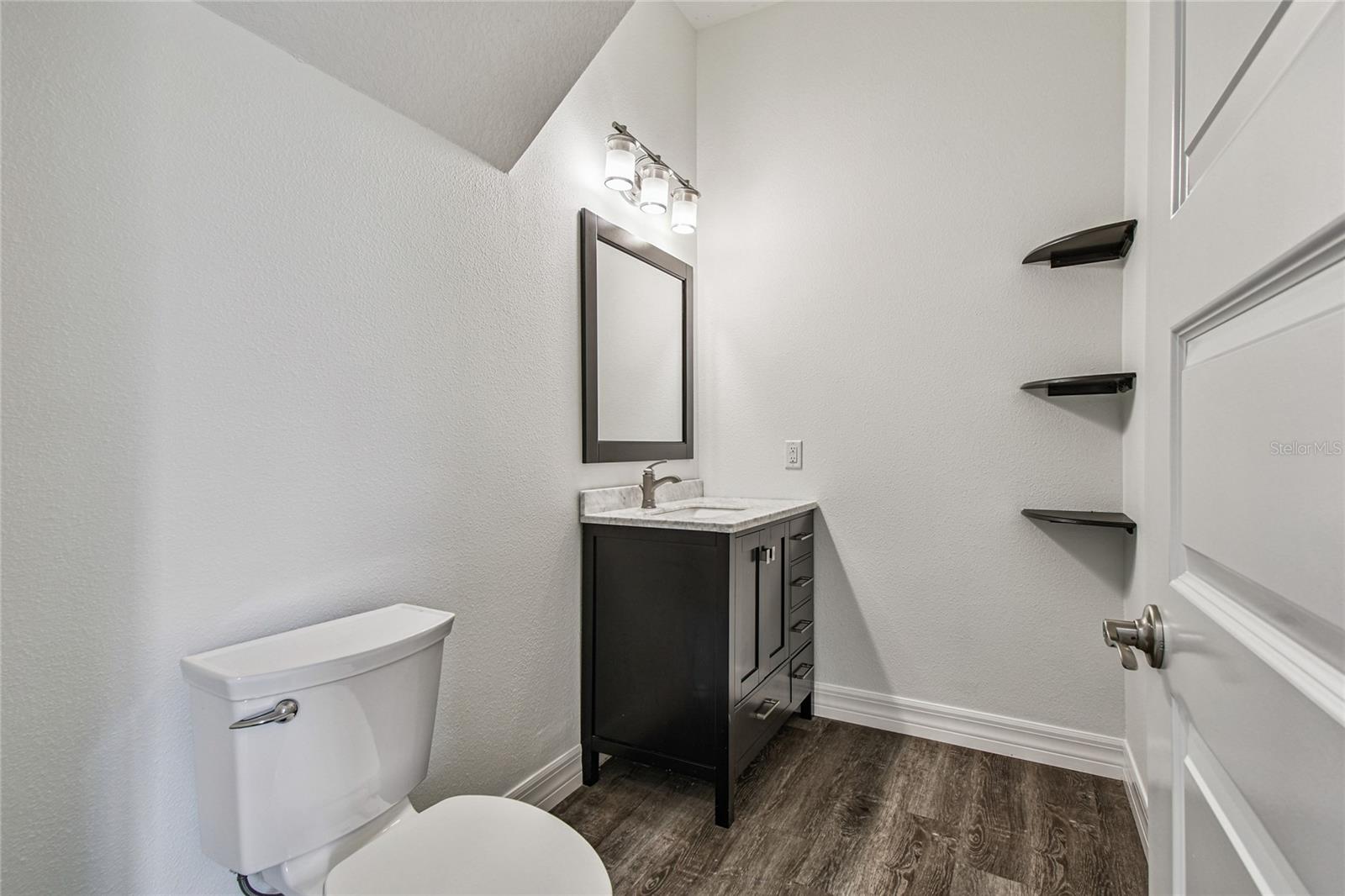 LAKE BREEZE SUB - Residential