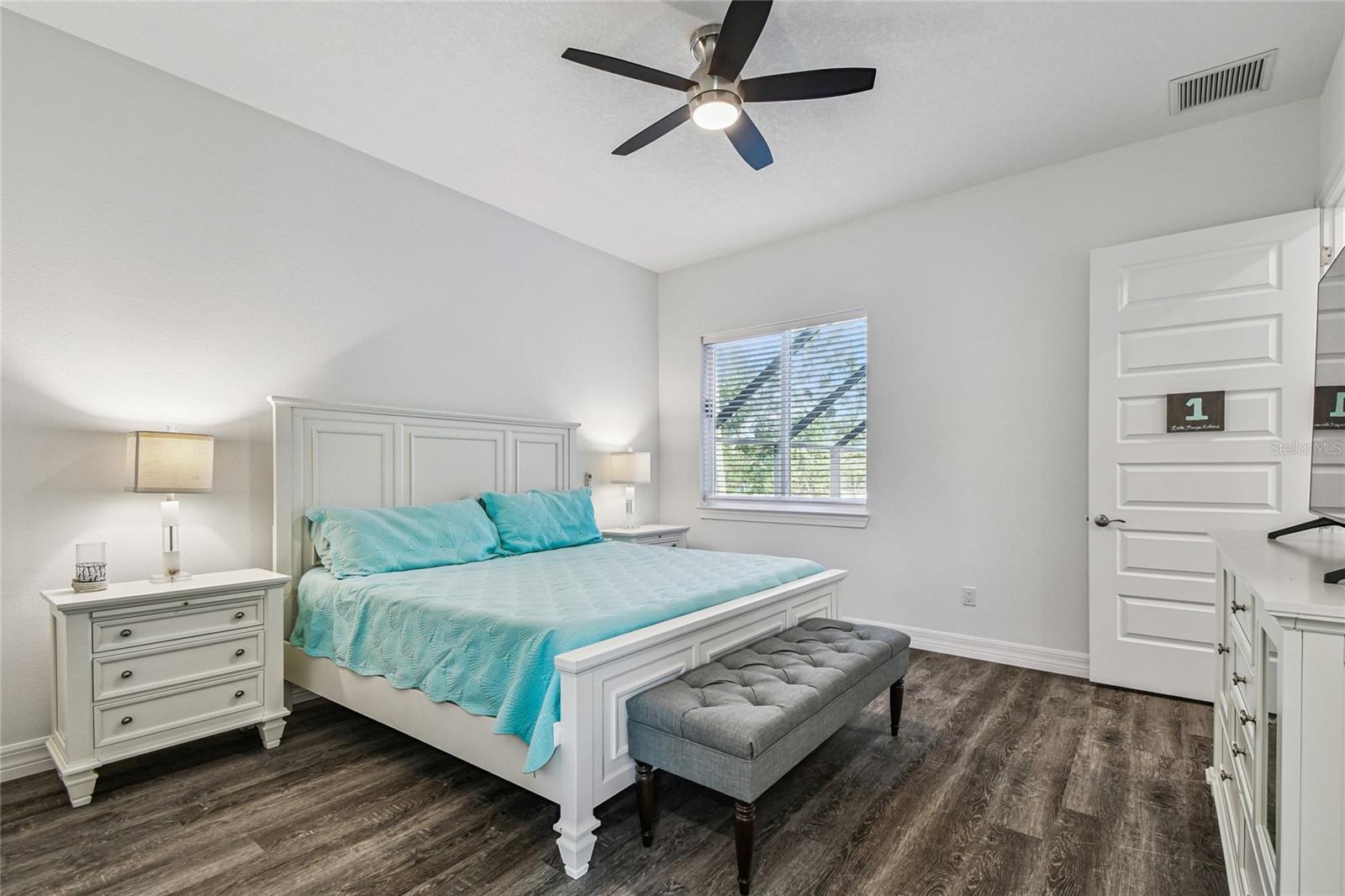 LAKE BREEZE SUB - Residential