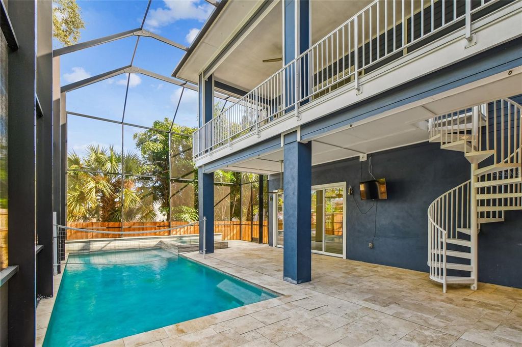 Photo of 10555 Lake Breeze Drive, Seminole, FL 33772 (MLS # TB8455573)