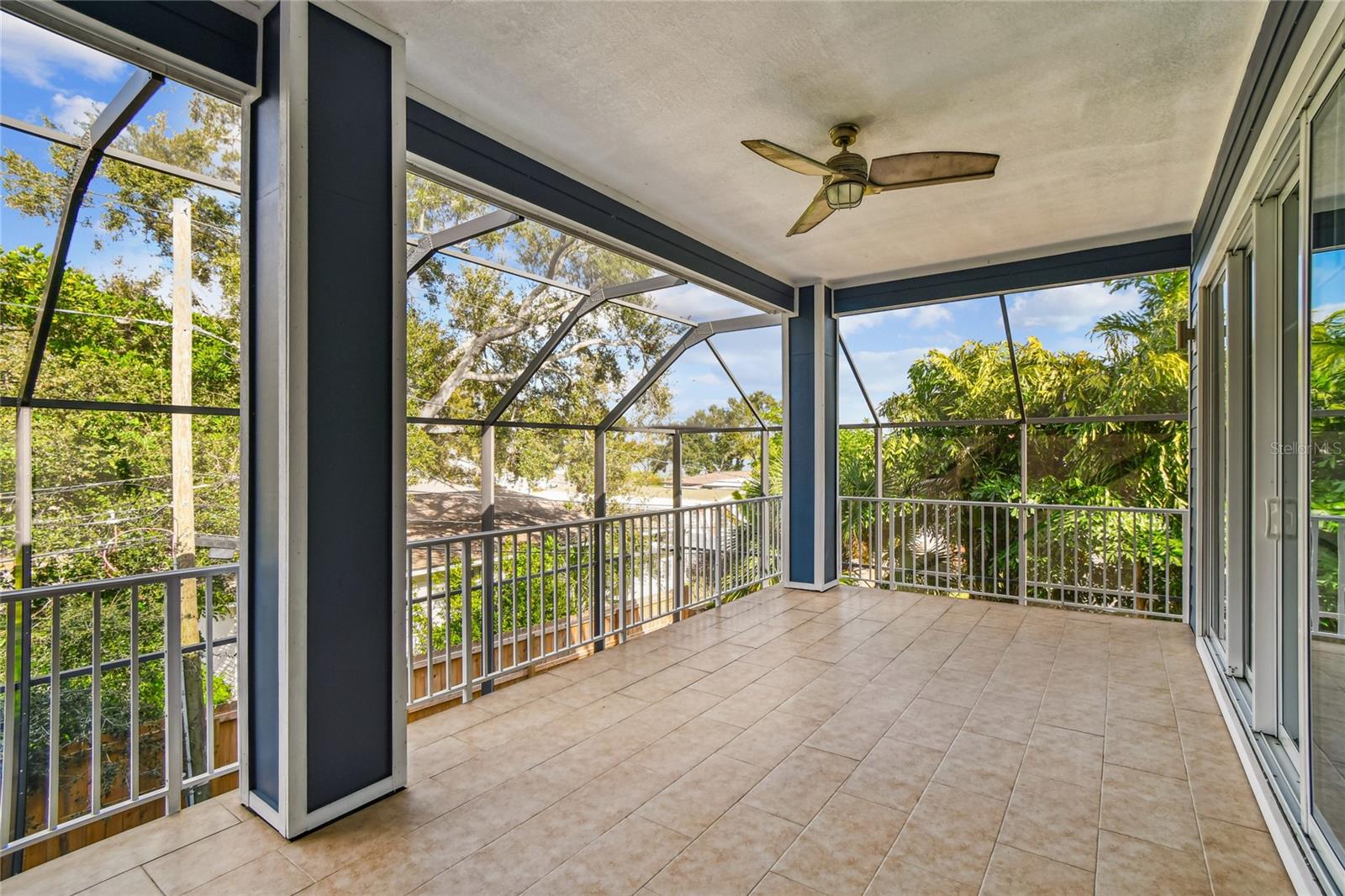 LAKE BREEZE SUB - Residential