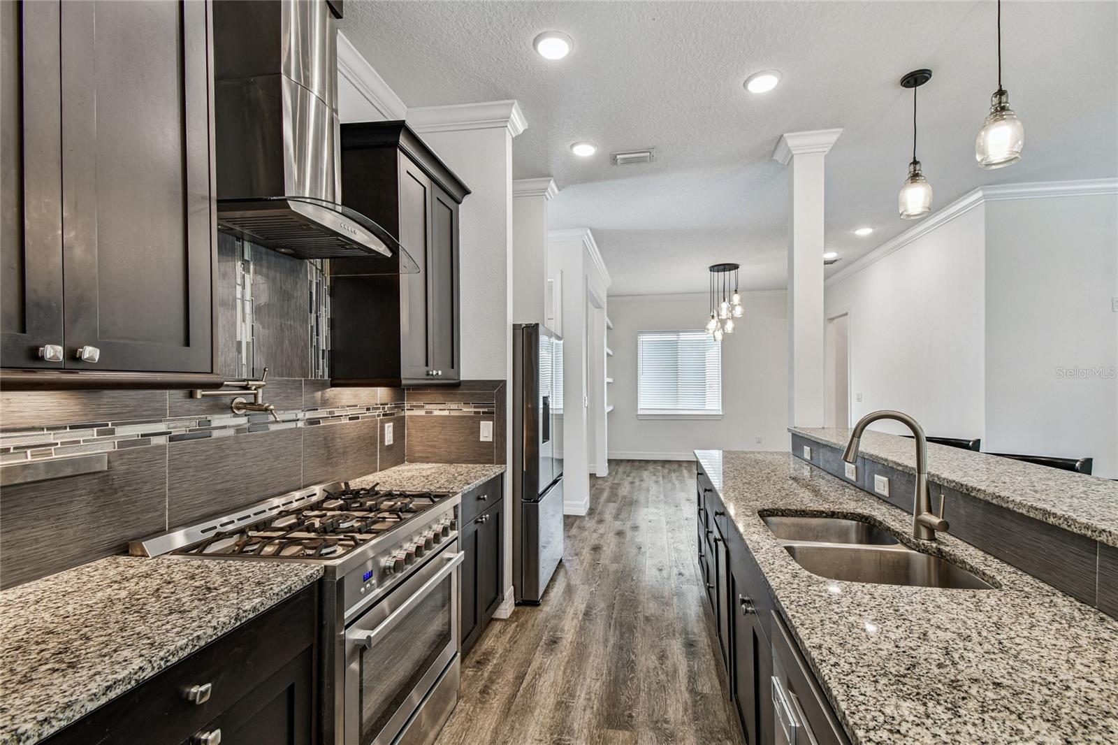 LAKE BREEZE SUB - Residential